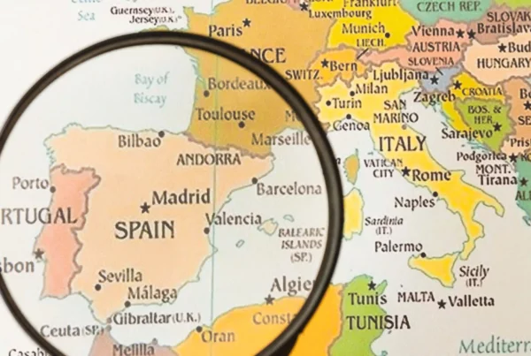 mappa della Spagna con città dove si parla basco, catalano o andaluso.